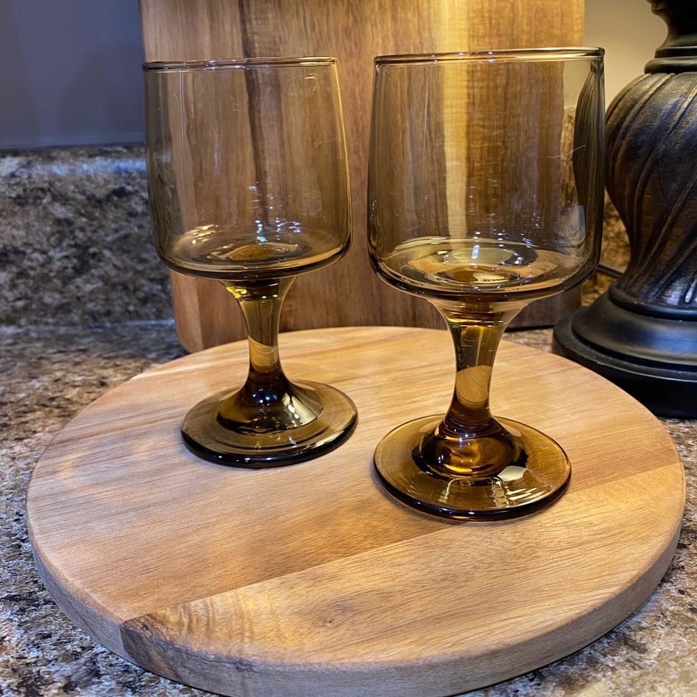 Set of 2 - Vintage Libbey Tawny Accent Wine Glasses